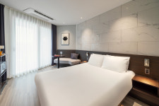 르컬렉티브 속초해변