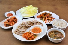 뽕이네 뽕잎 손칼국수