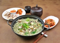 뽕이네 뽕잎 손칼국수