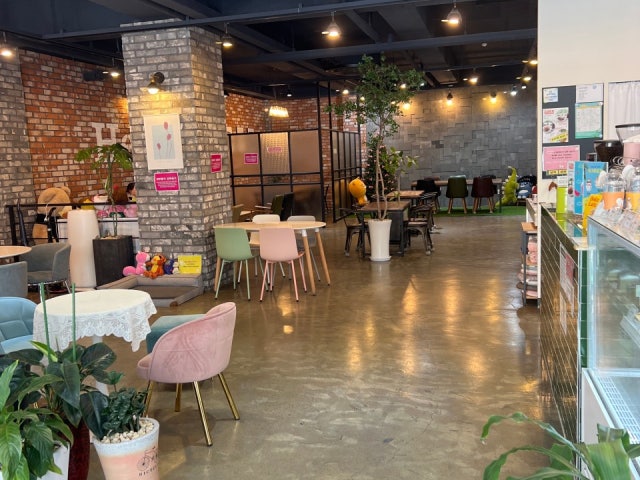 헬로카페 평내점