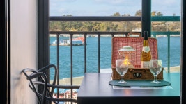 여수 아른거리다 펜션