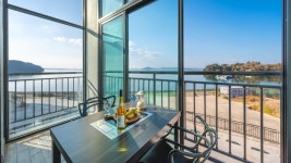 여수 아른거리다 펜션