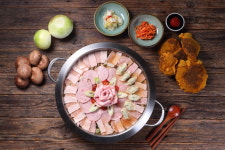 수제햄 고래부대찌개 오창본점