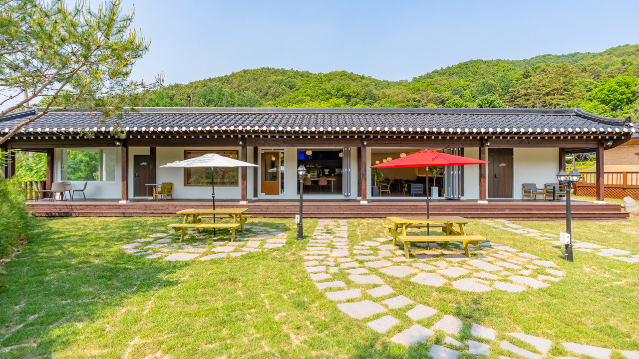 팔봉수피아 카페