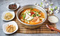 춘천닭갈비vs양푼이김치찌개