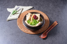 명가약초능이백숙