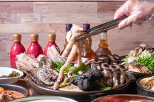 명가약초능이백숙