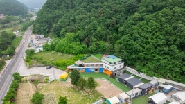 어서오시개냥 애견펜션