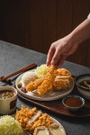 카츠아키 수유본점