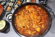 통마리춘천닭갈비&부대찌개
