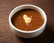 토모