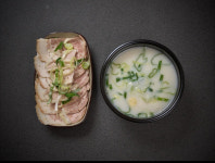 우홍백 돼지국밥 거제점