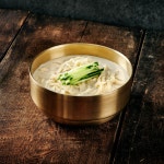 평이담백 뼈칼국수 철원점