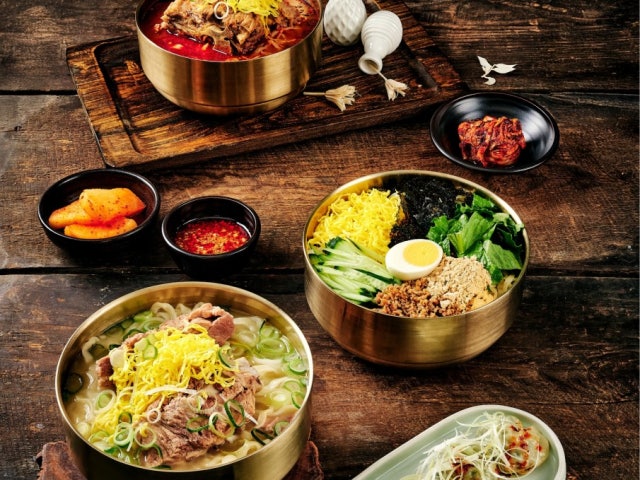평이담백 뼈칼국수 철원점