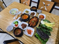 옛날보리밥우렁쌈밥