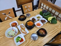 옛날보리밥우렁쌈밥