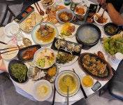 퓨전실비집.한상차림