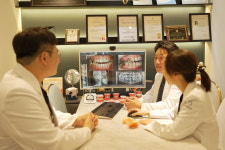 연세센터원치과의원