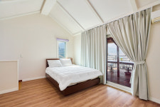 언덕위에푸른집