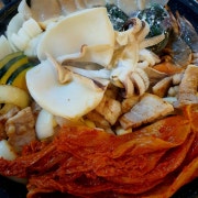 해물삼합(해물+김치+한돈)