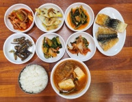 청솔식당