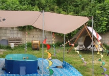 숲속빨간벽돌집