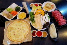 진샤브월남쌈샤브샤브