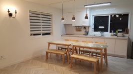 숲속빨간벽돌집