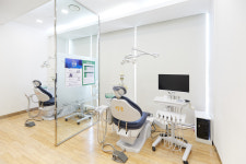 중산사과나무치과병원