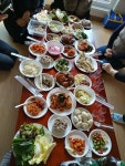 특이네민박