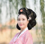 조하영 한복