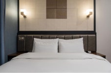 나무늘보호텔 창원명서점