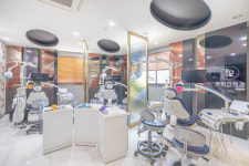 로이스치과의원