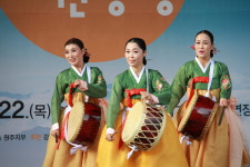 예무아트컴퍼니