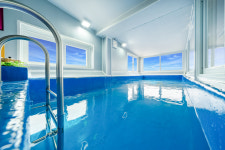 웨스트앤드빌 스파&풀빌라펜션