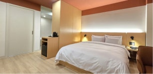 브라운도트 남안성점