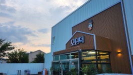 모던타운 오리백숙로스구이 구미인동본점