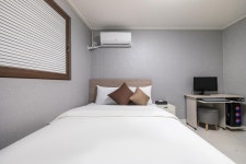 휴모텔 문산역점