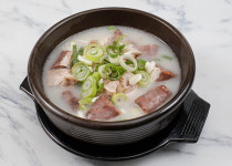 만만돼지국밥