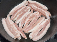 양가네솥뚜껑생삼겹살 두정점