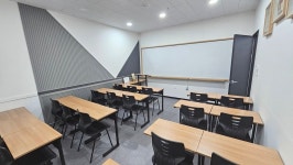 정현경국어전문학원