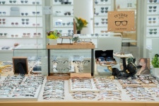 지니스안경 롯데동탄역점