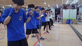 와일드복싱짐 본관