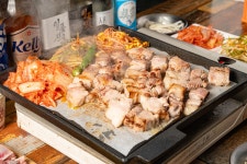 돼지마당연탄소금구이