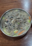 솔막국수