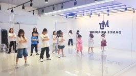 엠제이 댄스아카데미