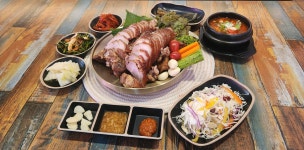 이선화덕족발보쌈 명일점