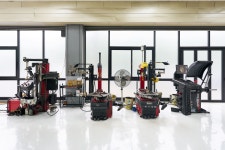 타이어모어 용봉IC점