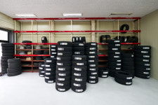 타이어모어 용봉IC점