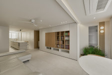 퍼스트애비뉴 인테리어